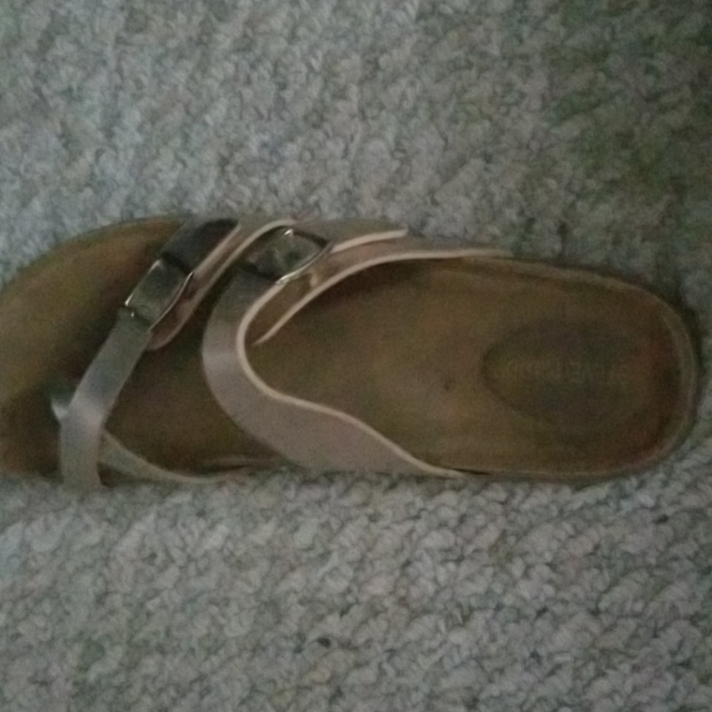 Shoes - Picture 2 of 4